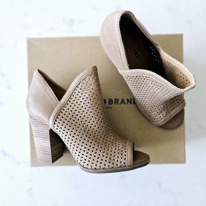 Lucky Brand Livey Bootie 7w Sesame